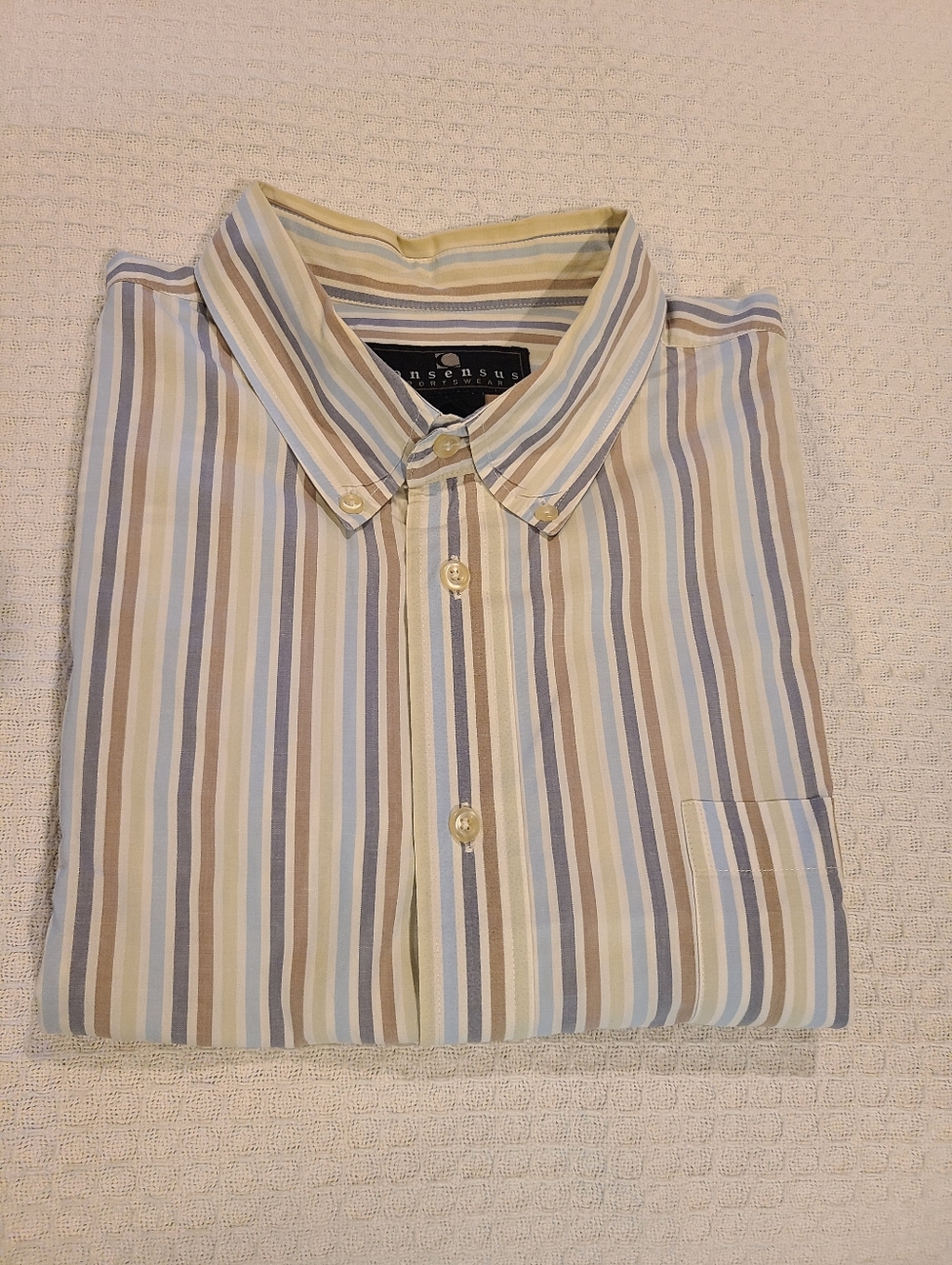 Men’s XXL Striped Button-Down Shirt in Pastel Multi